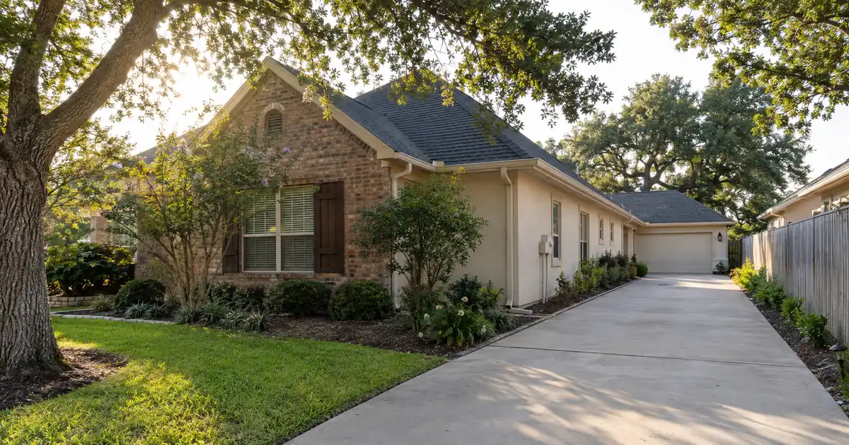 Asset-Based Mortgage vs Bank Statement Loan for a Texas Business Owner