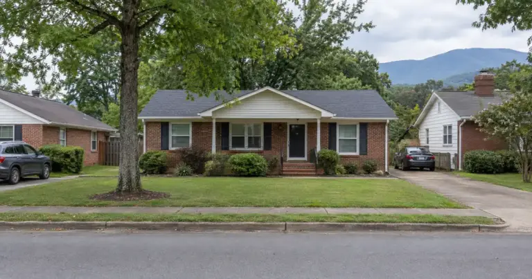 Can Co-Borrowers Combine Accounts on a Tennessee Asset Qualifier Mortgage?