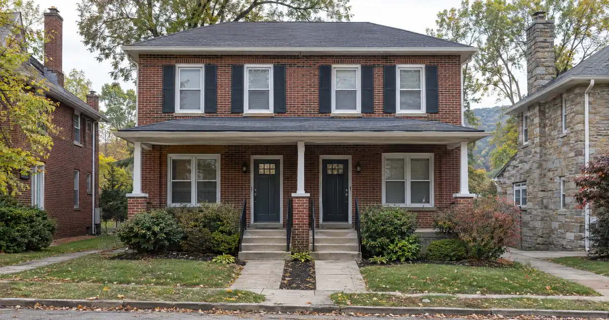 Can Co-Borrowers Combine Accounts on a Pennsylvania Asset Qualifier Mortgage?