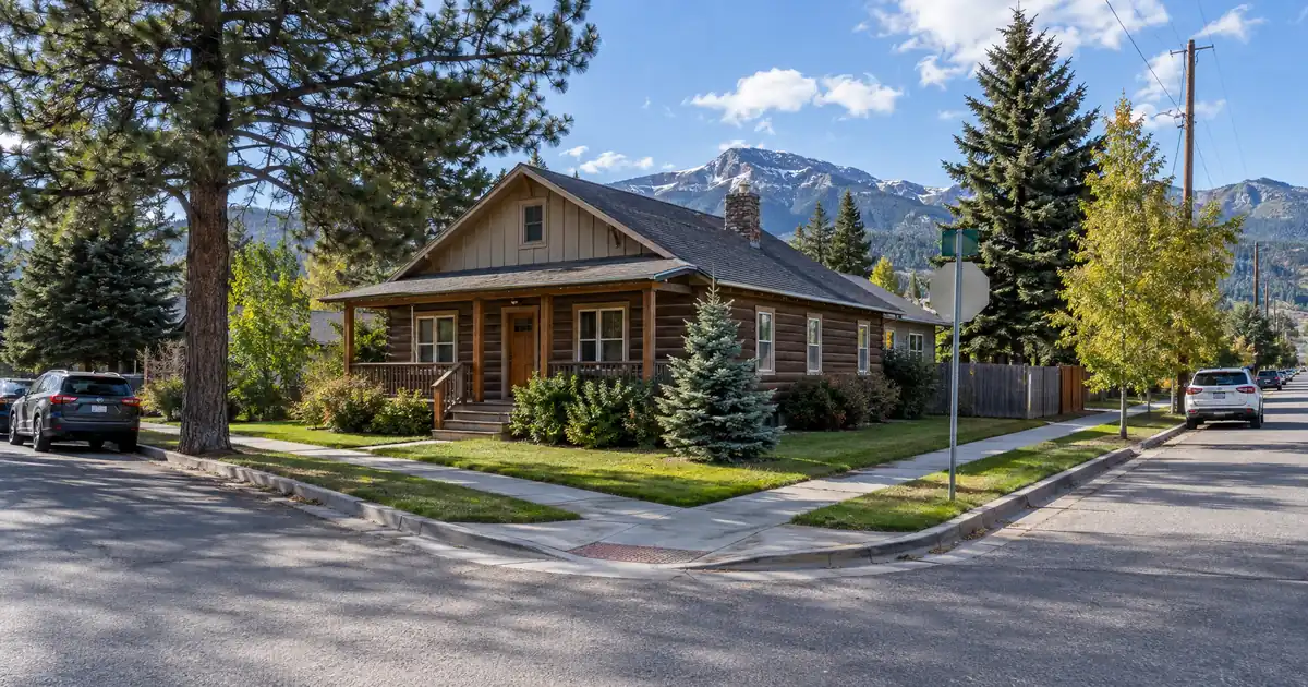 How to Finance a Montana Vacation Home With an Asset Qualifier Mortgage