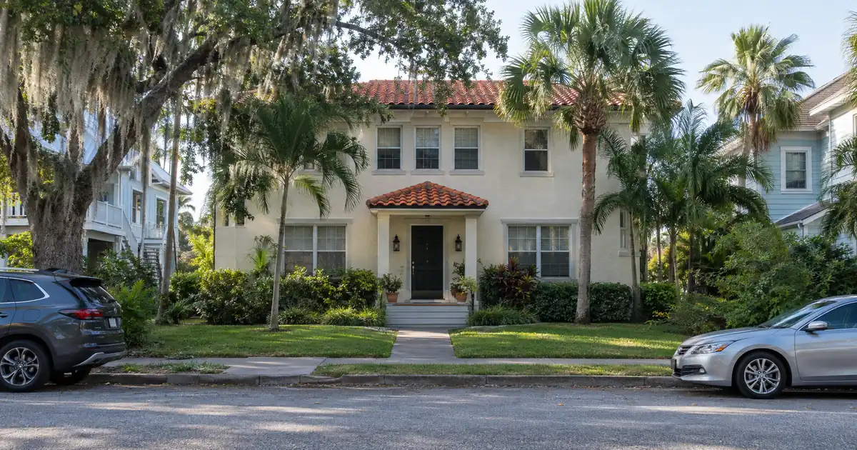 Can a Florida Trust Beneficiary Qualify for a Mortgage on Trust Assets?