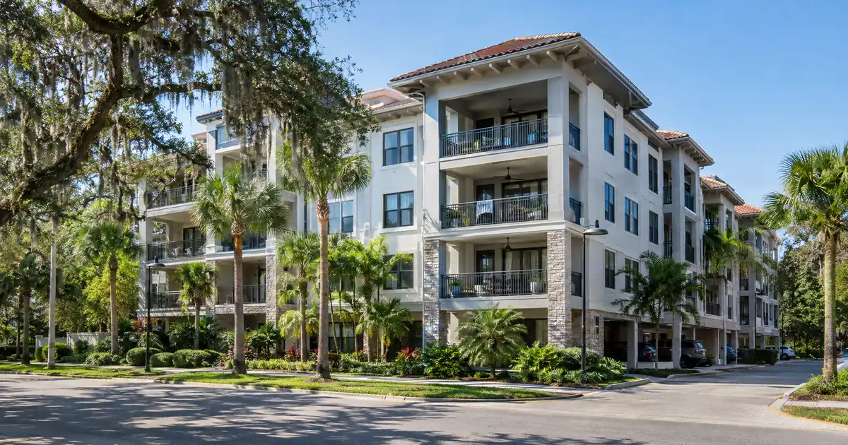 Can You Buy a Second Home in Florida on Assets Instead of Income?