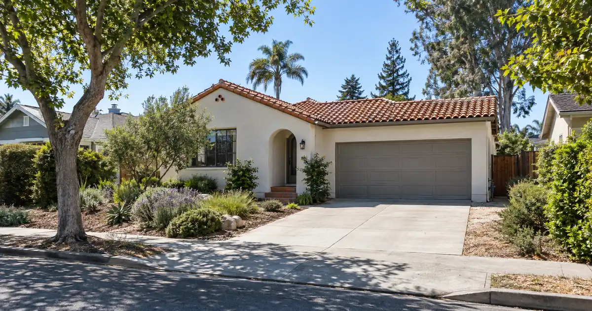 Can a California Landlord in Retirement Get a Mortgage on Rents and Savings?