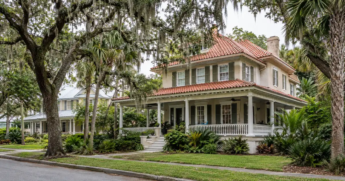 Can a Florida Snowbird Buy a Winter Home on Savings Alone?