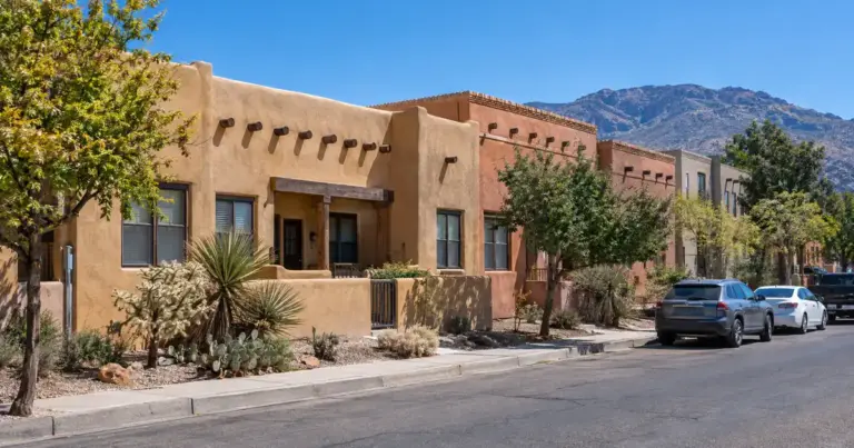 How New Mexico Retirees Qualify for a Mortgage Without a Paycheck