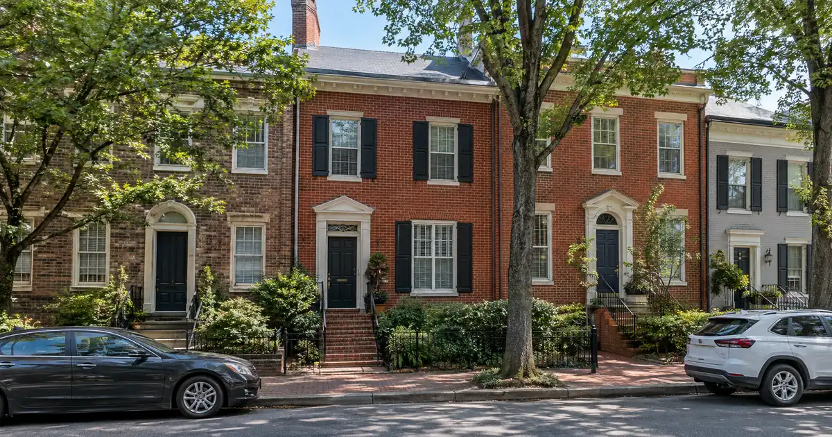 How to Qualify for a Virginia Mortgage on an Inheritance Without a Job