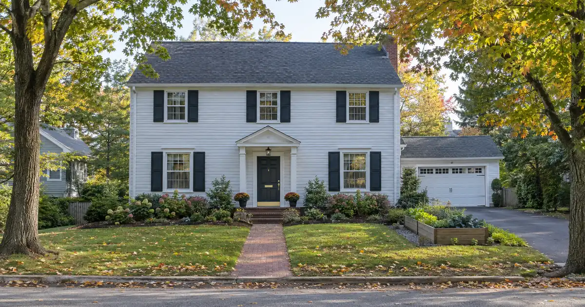 How Much Cash a VA Loan Needs at Closing With No Down Payment