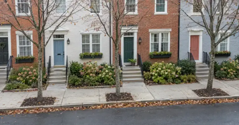 Is FHA Ever a Better Choice Than a VA Loan for a Veteran?
