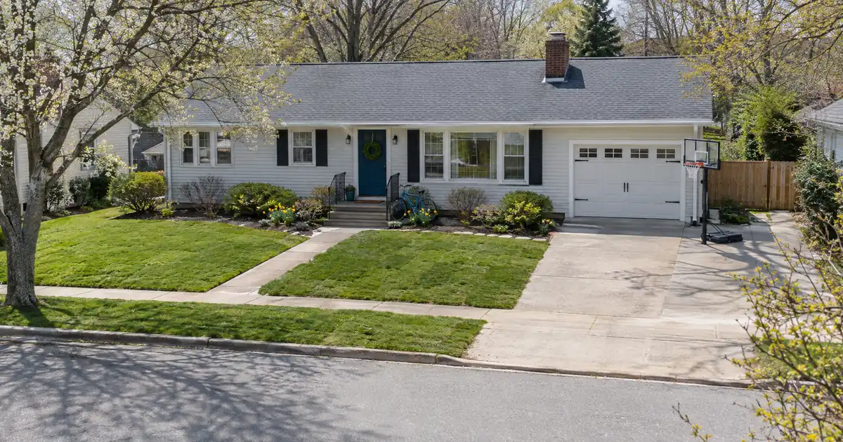 Can a First-Time Buyer Get an FHA Loan With Minimum Down?