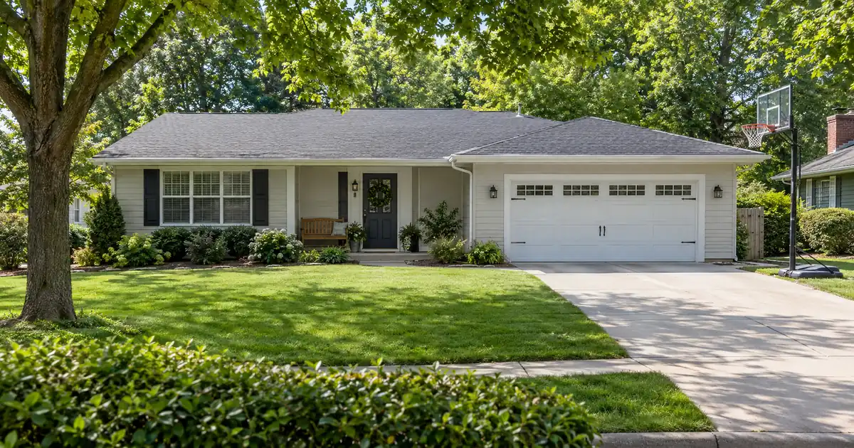 FHA Mortgage Insurance Requirements for a Buyer With Thin Credit