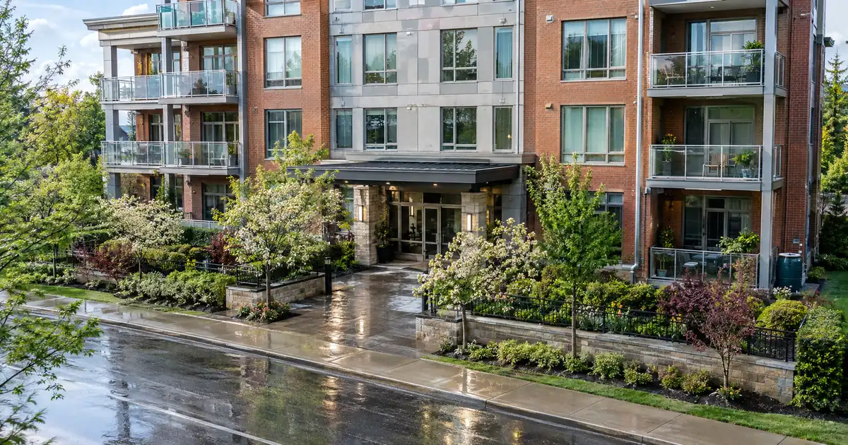 VA Loan Condo Approval Rules for a Veteran Buying a Primary Home