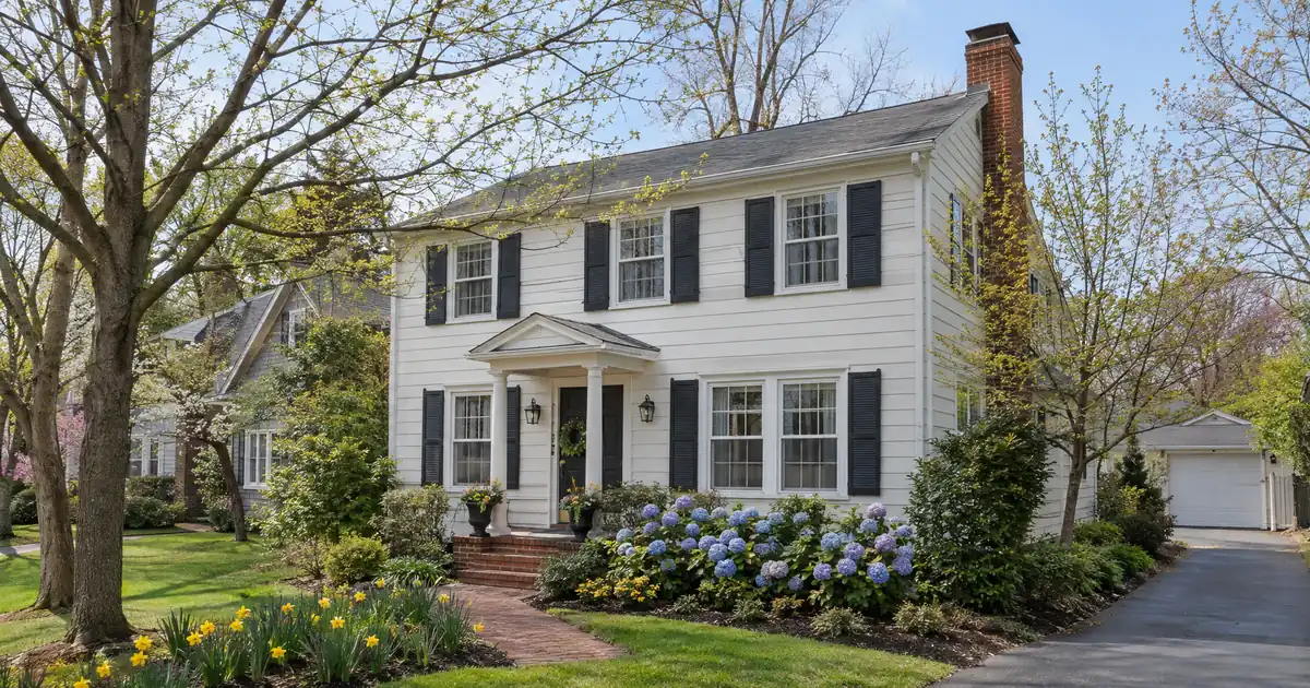 Should a First-Time Active-Duty Buyer With Savings Use a VA Loan?