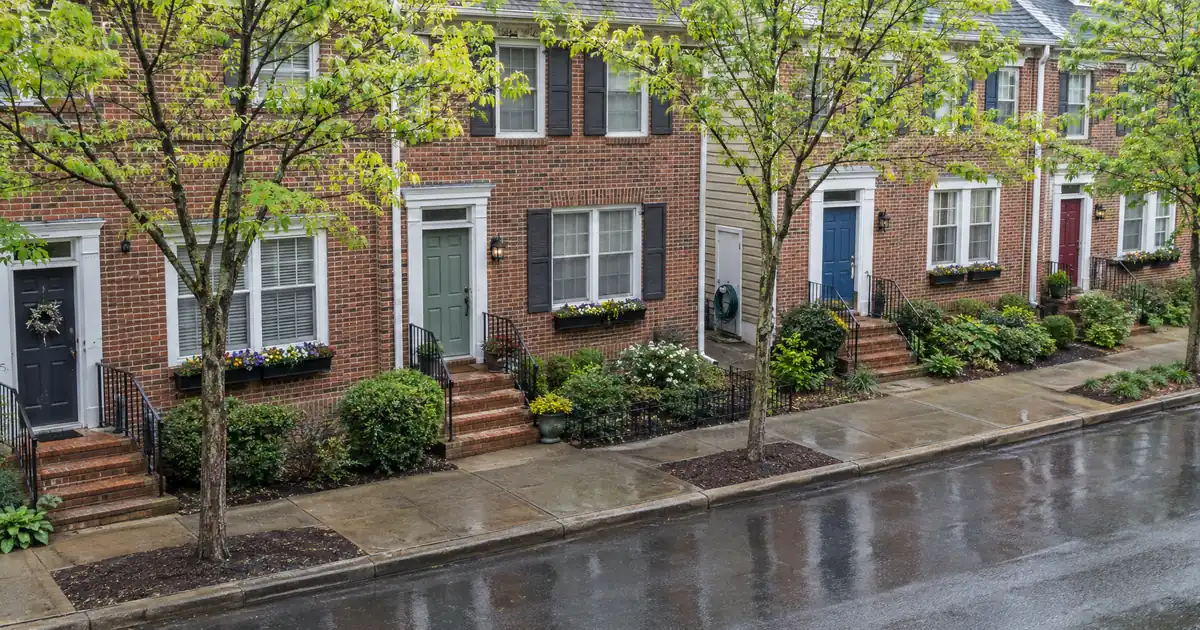 Minimum vs Larger Down Payment on a Conventional Loan