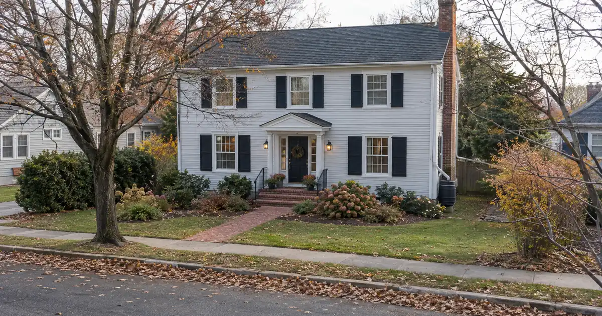 Conventional Loan Refinance Rules for a Low-Down First-Time Buyer