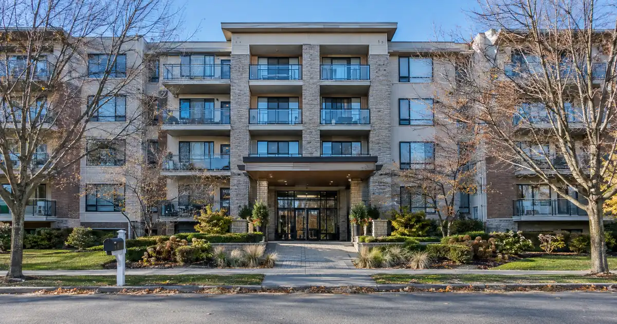 Conventional vs FHA Loan for a Condo