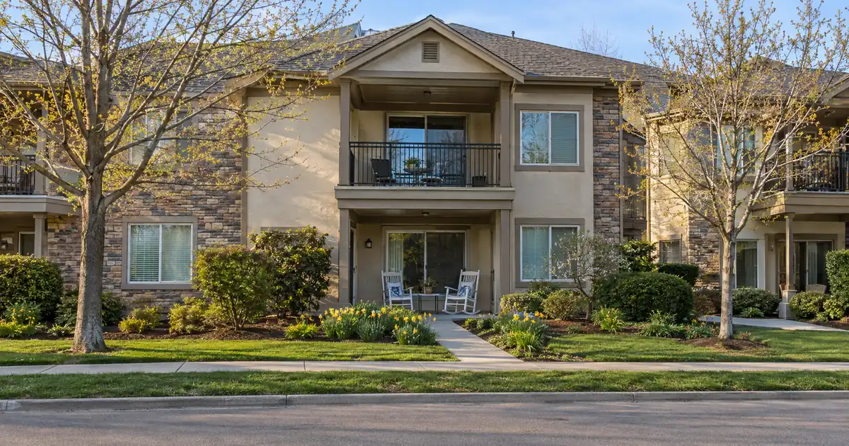 How Much a Conventional Loan Saves Over FHA Insurance on a Condo