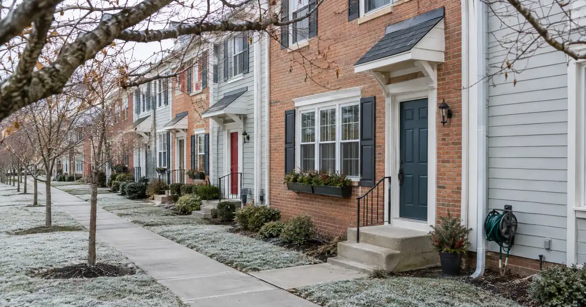 HomeReady vs Standard Conventional Loan for a First-Time Buyer