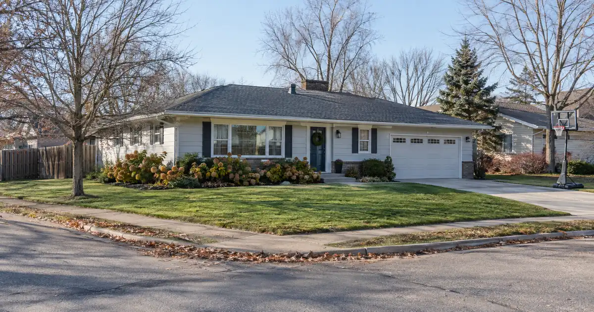 Can a First-Time Buyer Use a Co-Signer on a Conventional Loan?