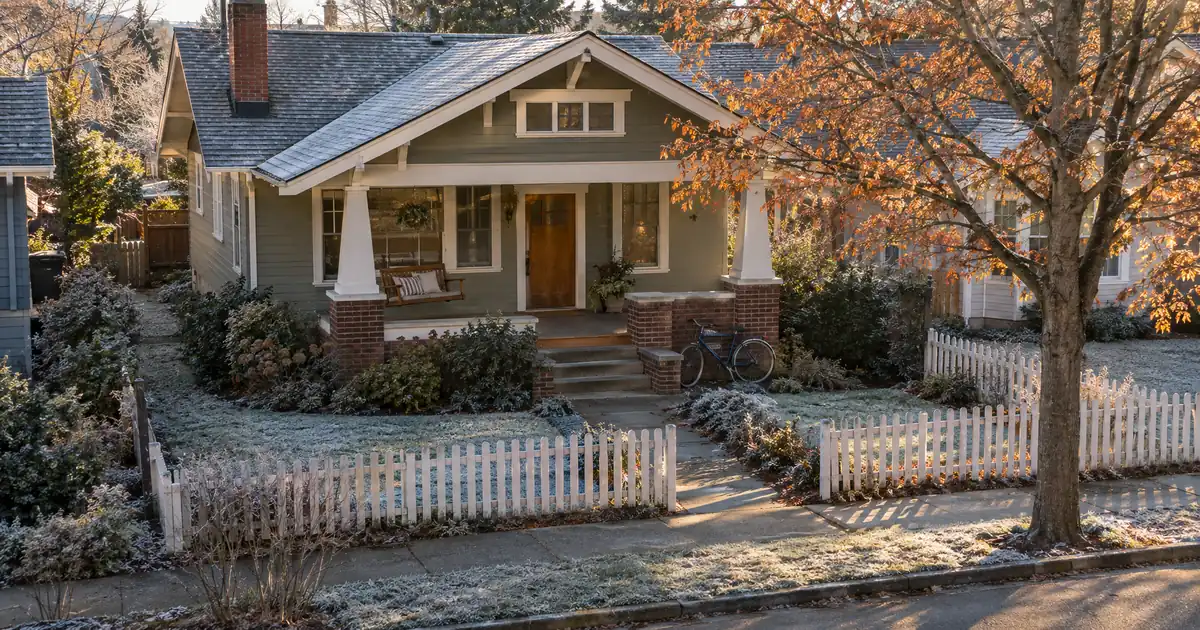 Longer vs Shorter Refinance Term for an Overpaying Homeowner