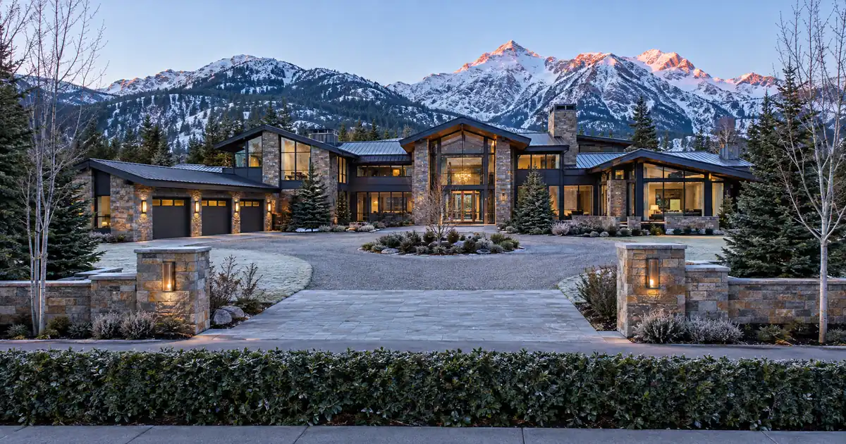 Should a Jumbo Borrower Refinance to Lower the Payment?