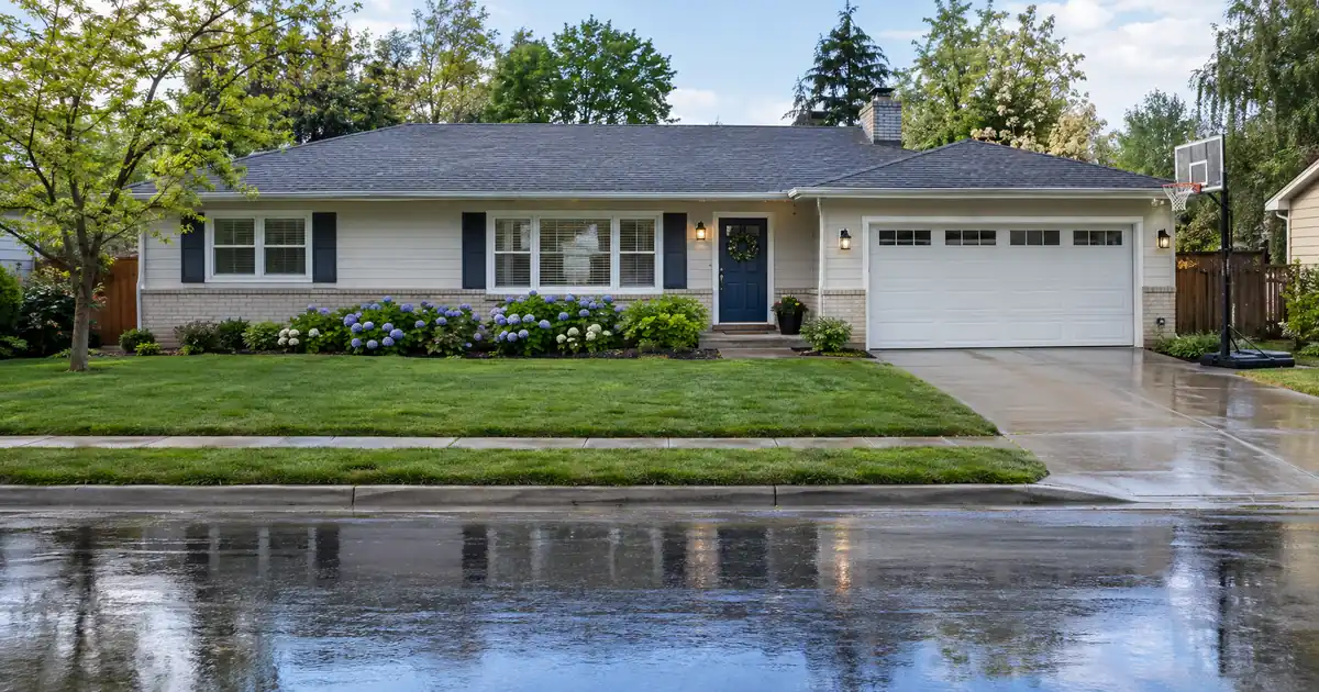 15-Year vs. 30-Year Refinance for Homeowners Shortening Their Term