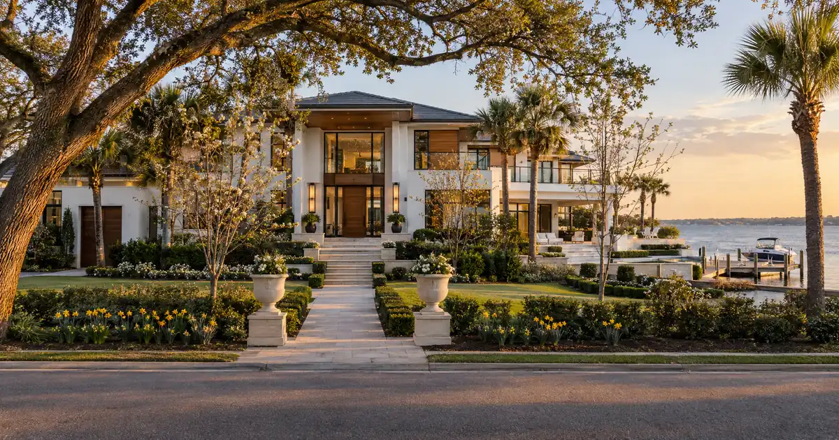 How Much a Refinance Lowers the Payment Above the Conforming Limit