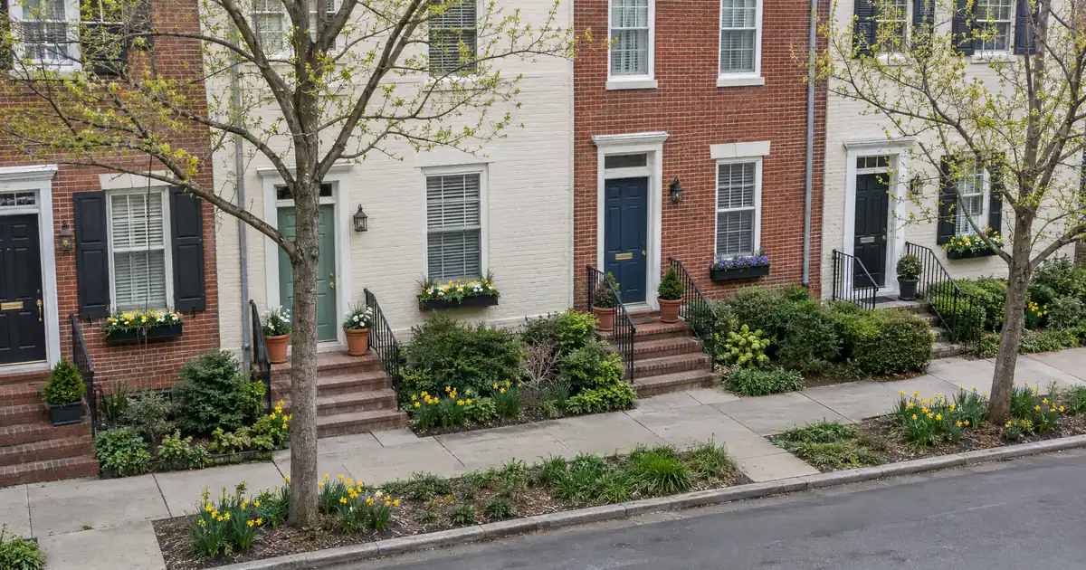 How to Refinance a VA Loan to Take an Ex Off the Mortgage
