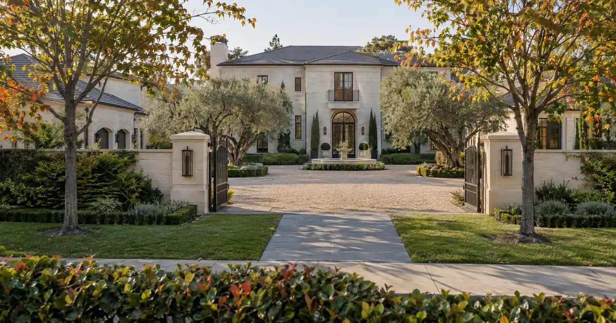 How Much Lender Credit a Jumbo Loan Refinance Allows