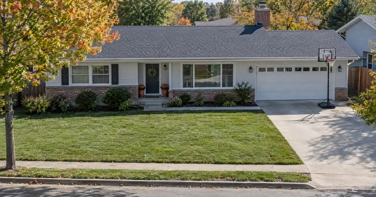Refinance Requirements for Switching Into VA or Out of FHA