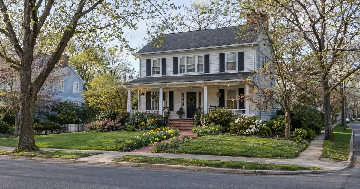 How an FHA Cash-Out Lender Sizes Your Loan Against Appraised Value