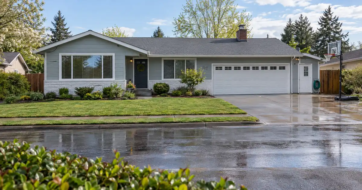 How a VA Cash-Out Refinance Changes the Loan Compared to an IRRRL