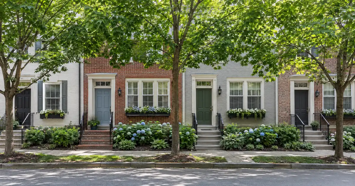 Is There a Seasoning Wait for a Cash-Out Refinance on a Primary Home?
