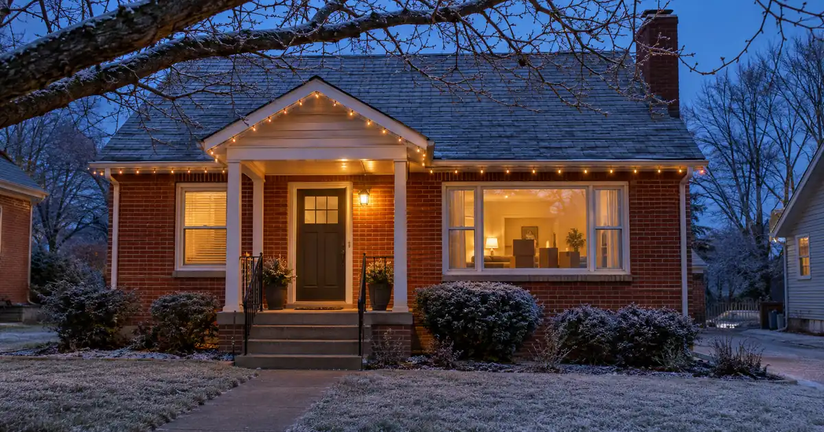 Can You Combine a VA Loan With an FHA Loan on Two Homes?
