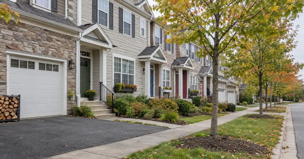 Interest-Only vs Amortized Conventional Loan for a Home Buyer