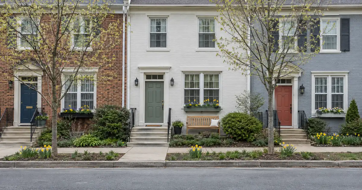 Is It Worth Paying Refinance Closing Costs on a Primary Home?