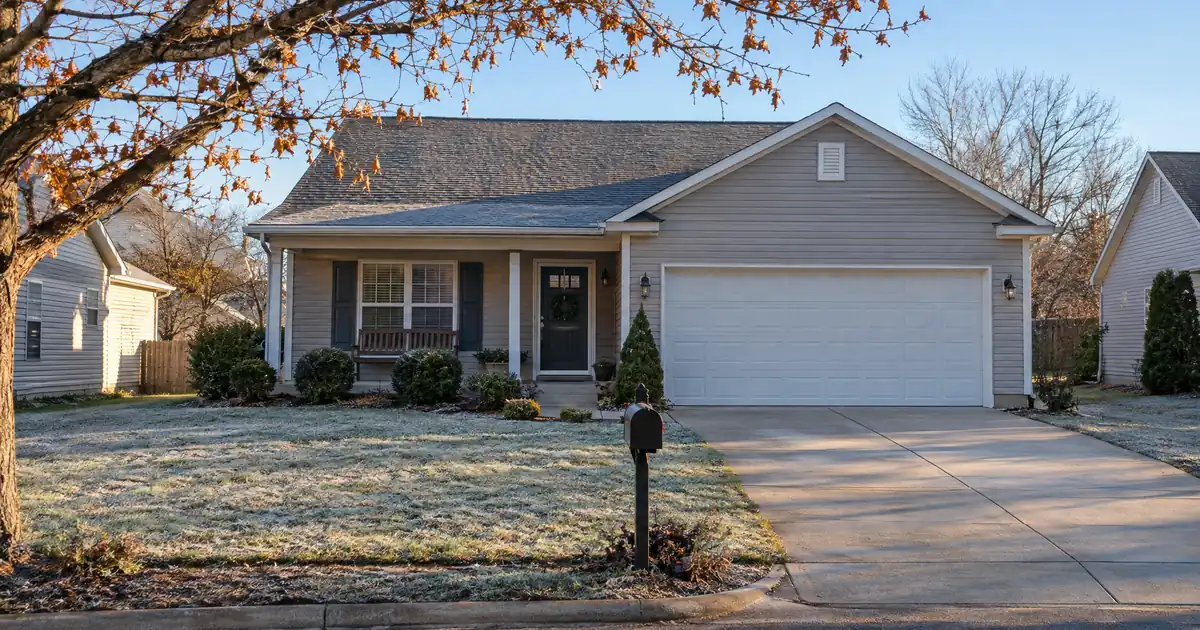 FHA vs Conventional Loan for a Buyer With Student Loans