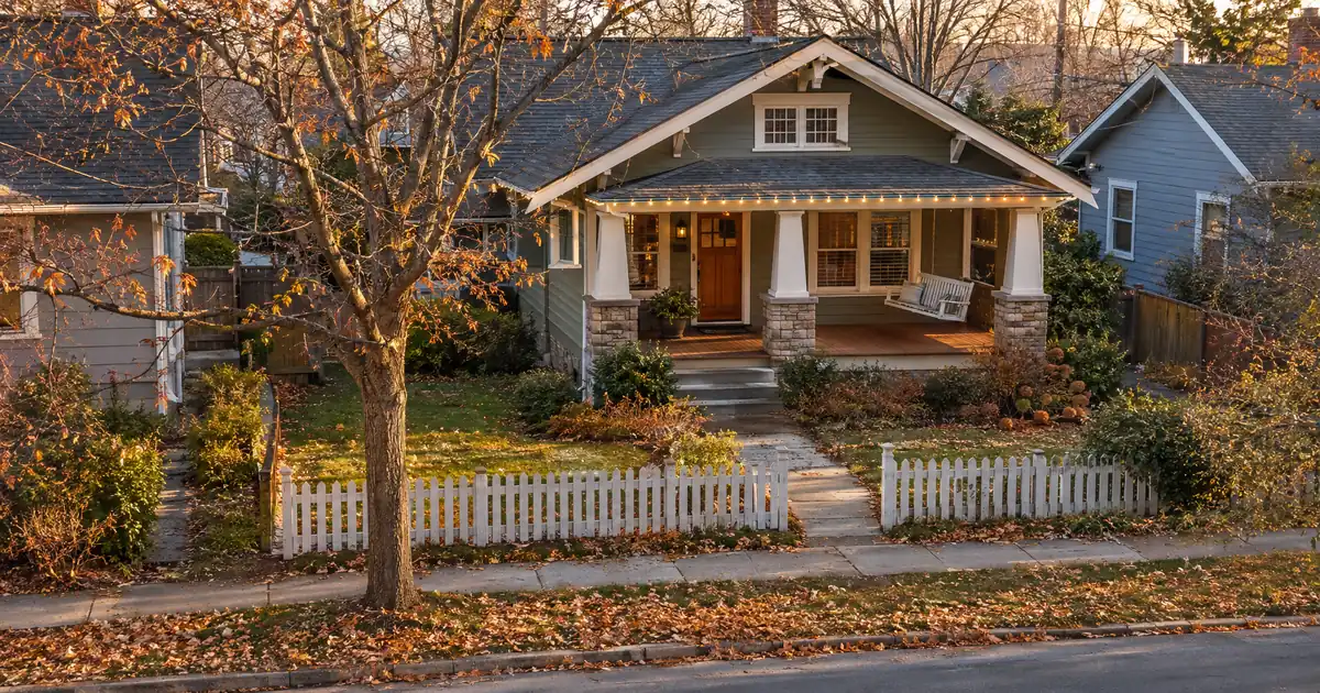 Should You Choose a Conventional or FHA 30-Year Fixed?