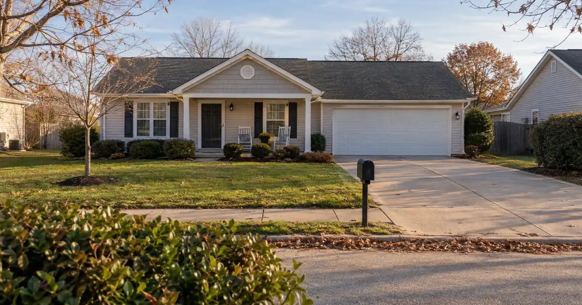 Can a Spouse Satisfy the VA Loan Occupancy Requirement?