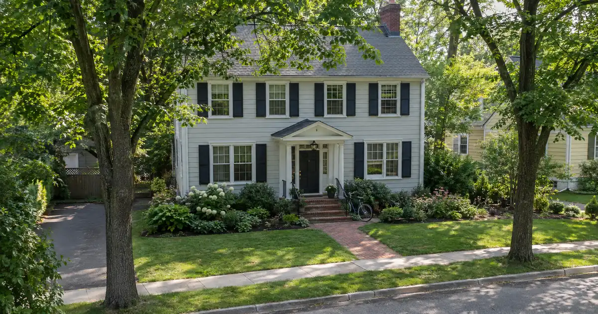 How a Conventional Lender Handles Your Payment After Escrow Removal
