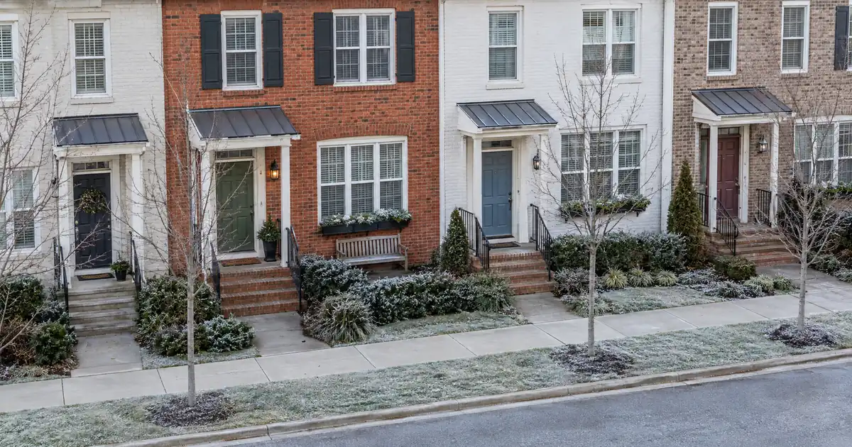 How a Conventional Loan Lender Counts Home Value to Remove PMI Early