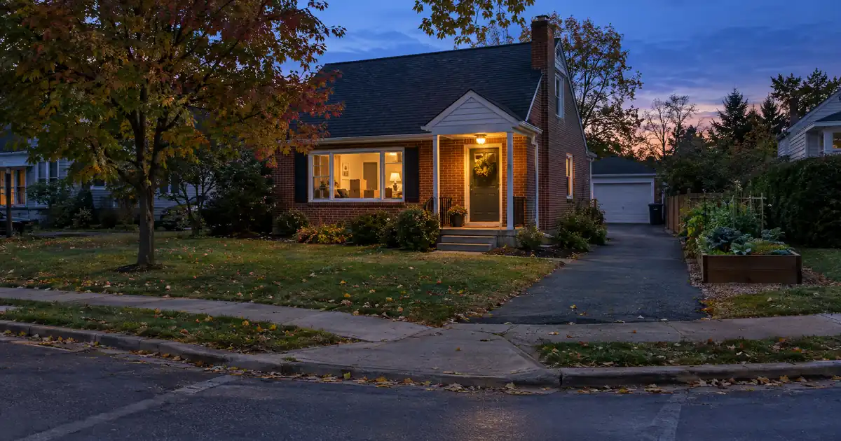 Conventional Refinance vs FHA Streamline for a Homeowner Short on Equity