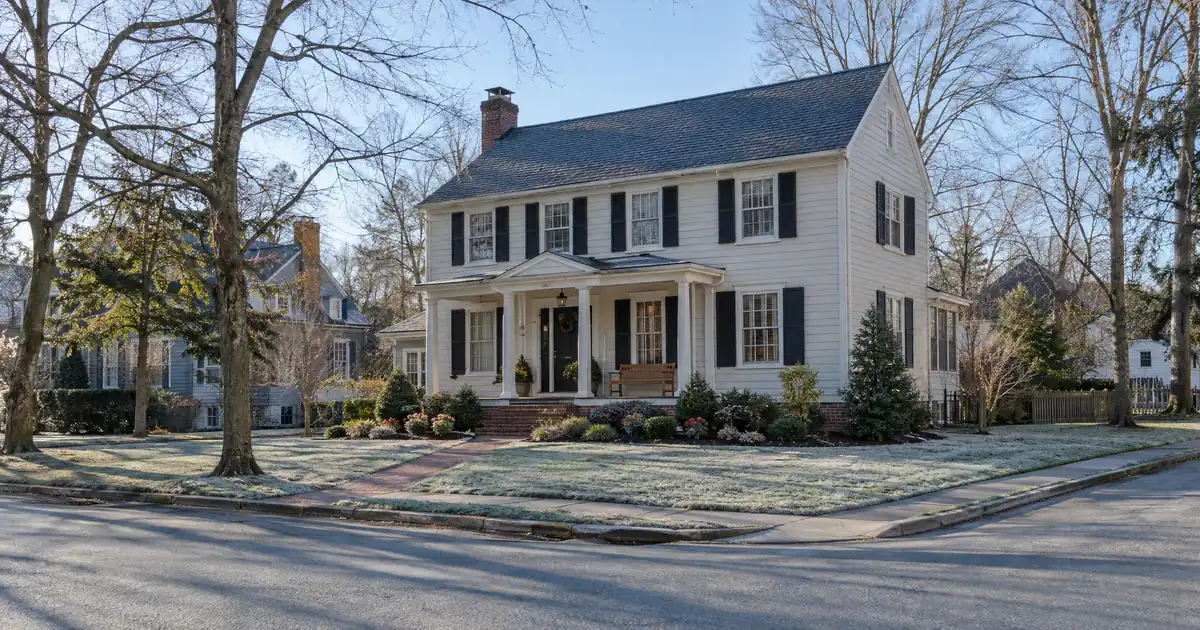 How to Refinance a Small Mortgage Balance Below Lender Minimums