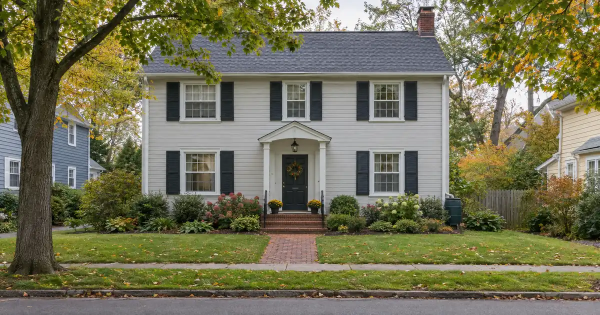 How a Lender Sets the New Term When You Refinance a Mortgage