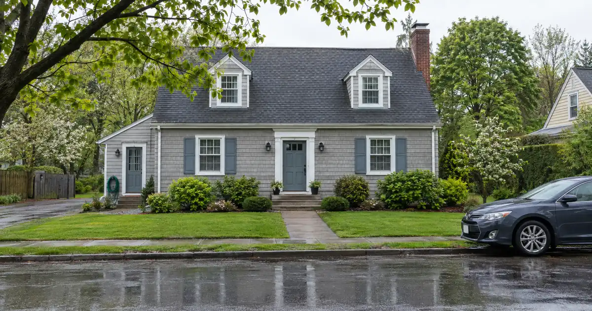 DSCR HELOC vs DSCR Cash-Out Refinance Qualified on the Rent Instead of Your Tax Returns
