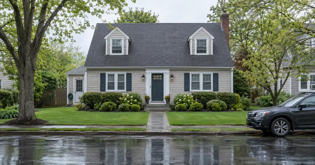 DSCR HELOC vs DSCR Cash-Out Refinance for a Retiree With a Non-Borrowing Spouse