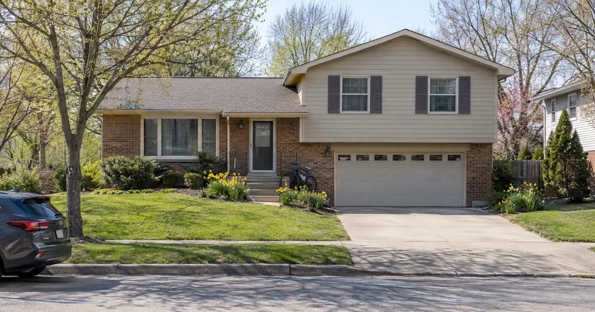 For a First Rental Bank Statement Loan vs Rate-and-Term Investment Refinance