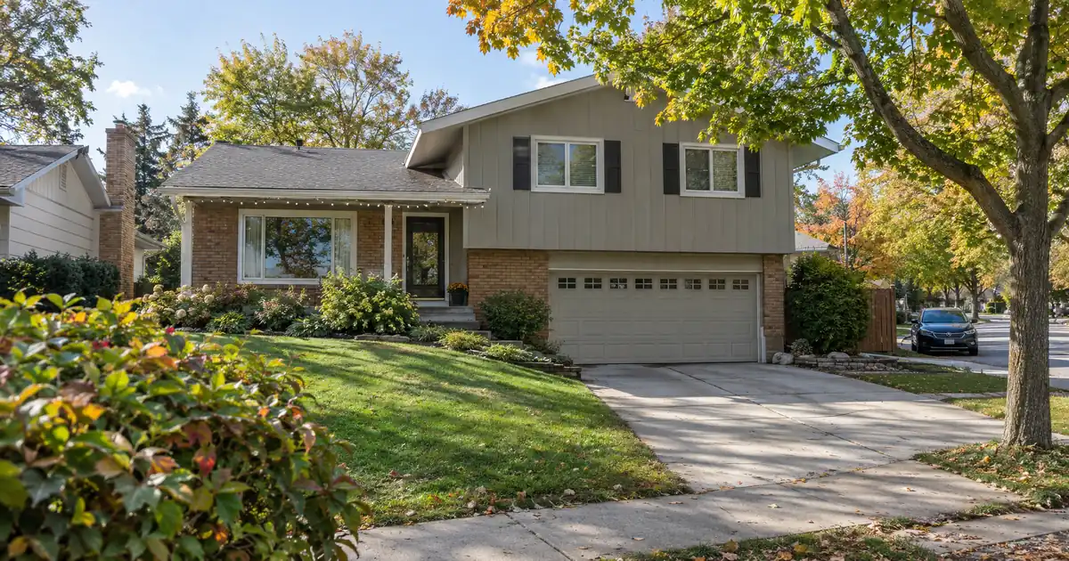 How to Qualify for a 12-Month Bank Statement Loan as an Out-of-State Investor