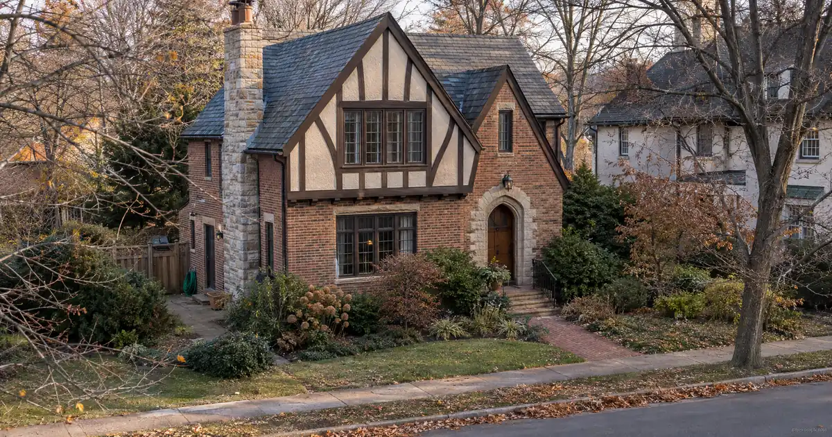 How Much You Can Borrow for a Rate-and-Term Investment Refinance for 1099 Contractors