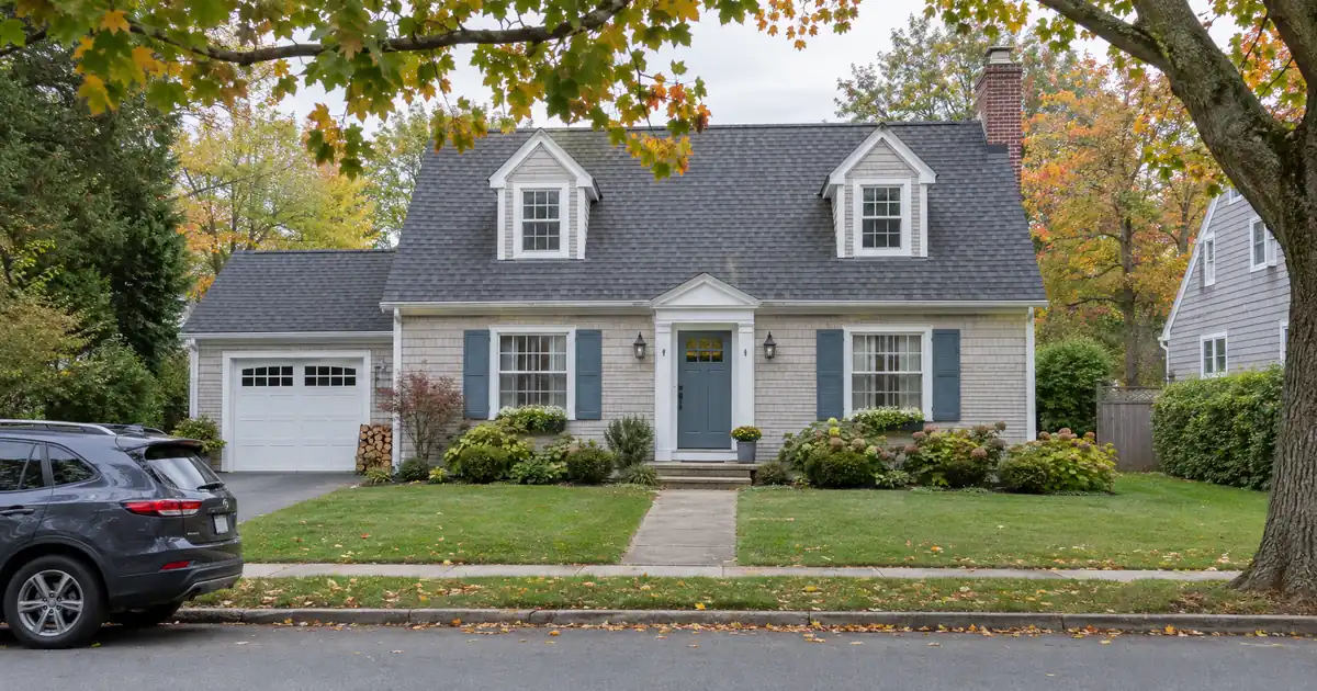 How Much Down Payment Does an Interest-Only DSCR Loan for First-Time Investors Need?
