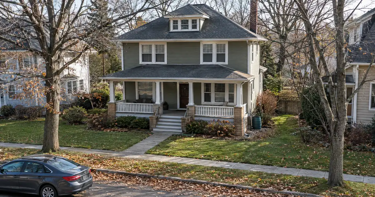 How Much Down Payment Does an Interest-Only DSCR Loan for Business Owners Need?